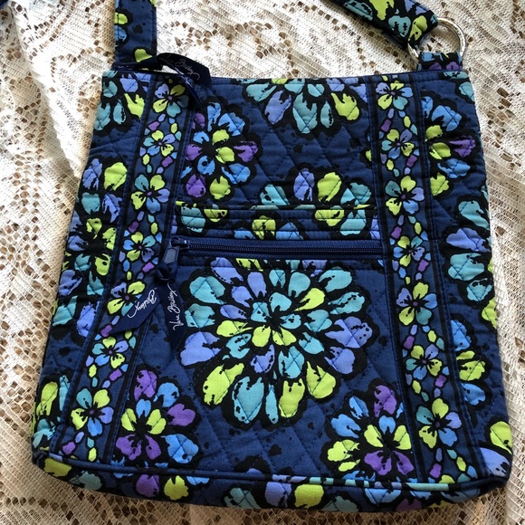Vera Bradley Handbags - Vera Bradley indigo pop quilted cross body bag